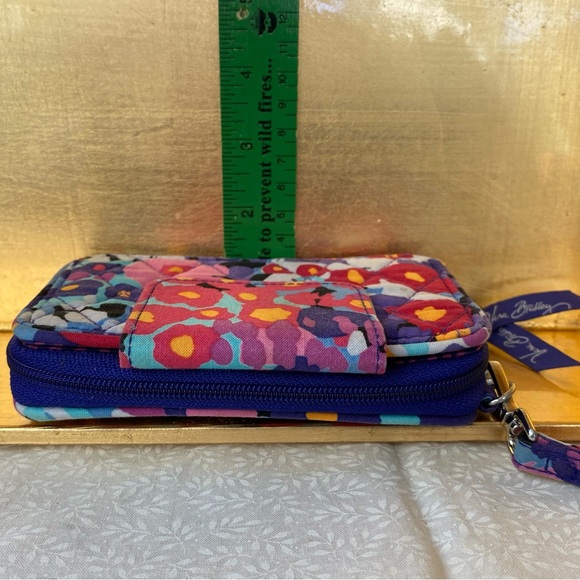 Vera Bradley Wristlet - Picture 8 of 12